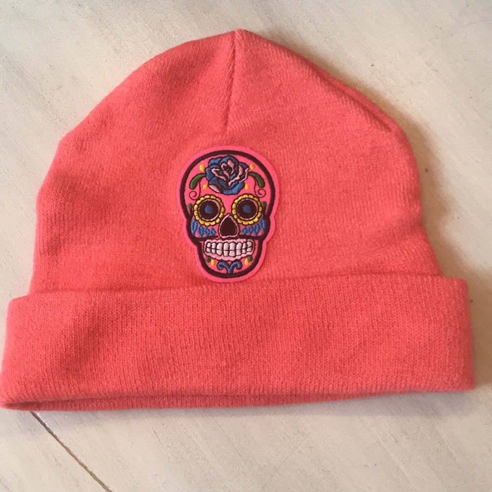 Sugar Skull Beanie NWOT 💀💘🌹